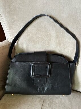Designer Divina Firenze Black Leather Vintage Shoulder Bag with Statement Buckle